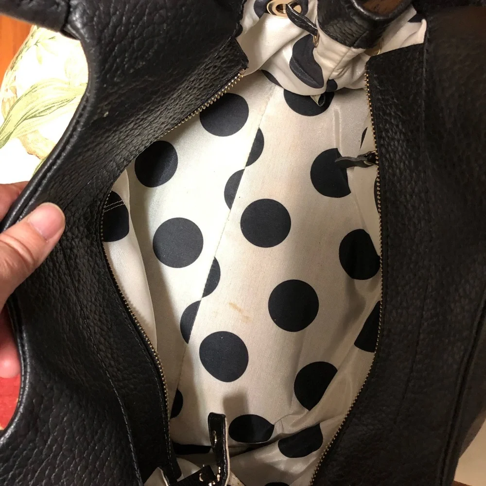 kate spade reposhing this